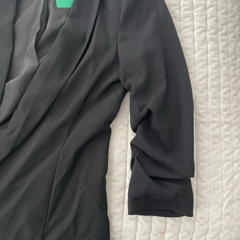 H&M Black Blazer Ruched Sleeves -  Size S - with tags attached - Picture 6 of 7